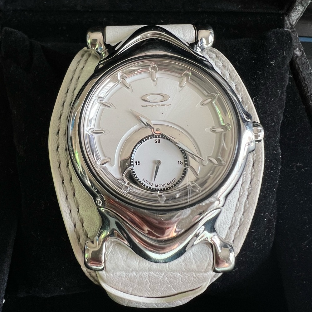 Oakley - white leather watch